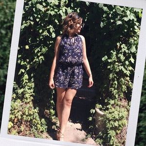 Meet your Posher, Vee